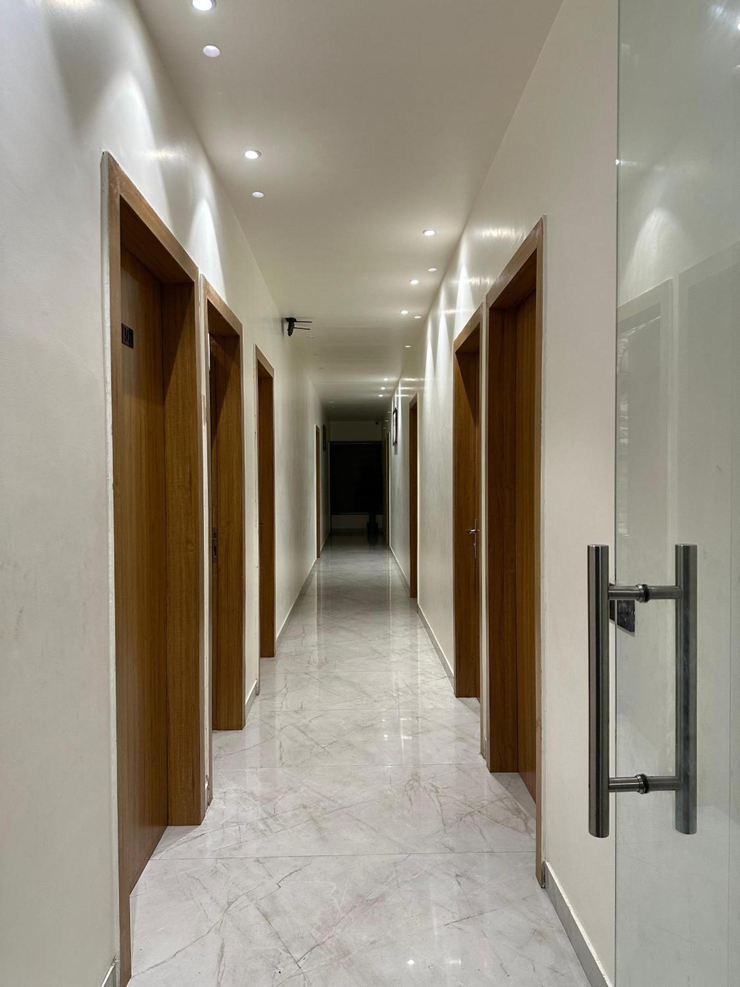 Hotel Sky Way Inn Hisār المظهر الخارجي الصورة