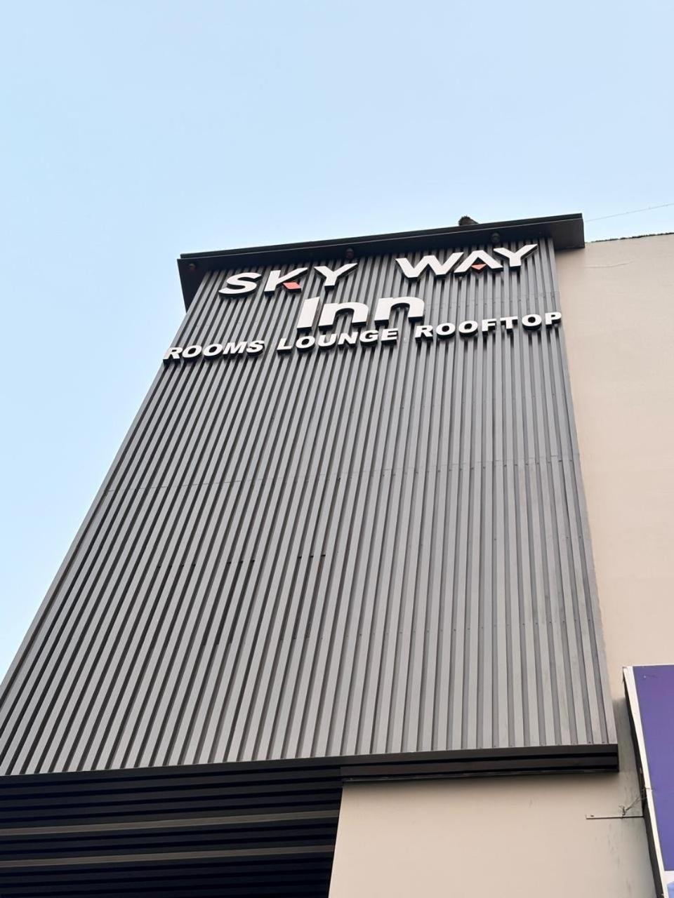 Hotel Sky Way Inn Hisār المظهر الخارجي الصورة